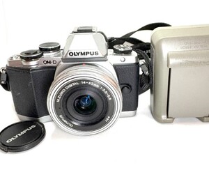 ★良品★ オリンパス OLYMPUS OM-D E-M10 14-42mm F3.5-5.6 バッテリー・充電器付き ★動作確認済★