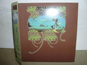 全盛期の大傑作ライヴ盤「Yessongs」HDCD三枚組日本独自リマスター特殊仕様再現紙ジャケット仕様限定盤　国内盤中古。