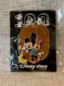 ディズニーストア　ピンバッジ　ミッキーマウス　ミニーマウス 100years 未使用品