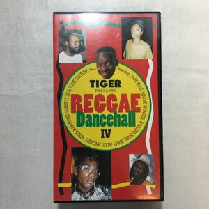 zvd-02♪REGGAE DANCEHALL 4 [VHS] オムニバス (出演) [VHS] [Import] ビデオ 50分 1994/3/24