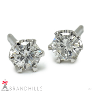 ダイヤモンド 0.16ct＋0.16ct ピアス K18金 750WG ホワイトゴールド 0.6g 美品