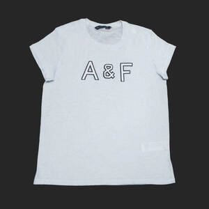 ★SALE★Abercrombie & Fitch/アバクロ★ロゴアップリケ半袖Tシャツ (Light Blue/M)