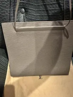 LOUIS VUITTON ルイヴィトン M5246C エピ サントロペ