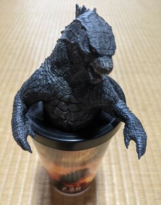 ゴジラ　GODZILLA　フィギュア付きドリンクカップ　