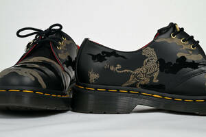 Dr. Martens ドクターマーチン 1461 3ホール YOTT YEAR OF THE TIGER Tiger ブラック カモフラージュ UK7 約26.0cm 虎