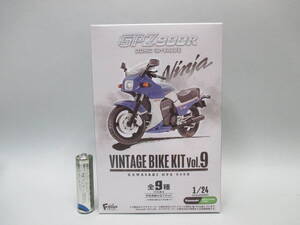 エフトイズ／１：２４　カワサキＧＰＺ９００Ｒニンジャ（１９８８年Ａ５欧州仕様）