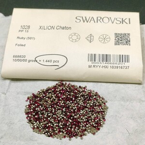 ☆ほぼ未使用 SWAROVSKI スワロフスキー ヴィンテージ ルース 1028 13PP 10gross Ruby 501 ルビー 裸石 グルーデコ R-404