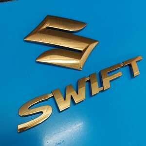 SUZUKI SWIFT GOLD EMBLEM スズキ スイフト リアゲート ゴールドエンブレム VIP ビップ LUXURY ラグジュアリー CUSTOM カスタム スポーツ 