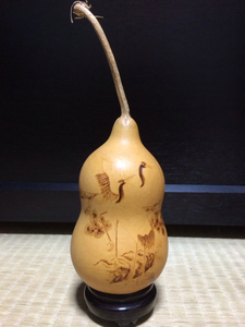 天然瓢箪 鶴と松柄 台付です 茶道具 極美品 工芸品 古董