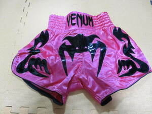 ★新品・未使用//VENUM ベヌム//キックパンツ/ピンク // ムエタイパンツ/サイズS