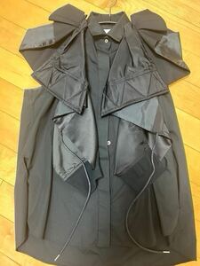 即決 送料込sacai サカイ 再構築 シャツ ジャケット サンプル品 ジレ ベスト ブラック 異素材 ドッキング