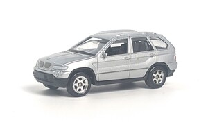 WELLY　ウィリー　BMW X5　ミニカー　子供が遊んでいた中古品です。キズ、汚れ等あります。