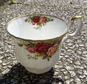 英国　ROYAL ALBERT old country rose オールドカントリーローズ　オッドカップ　送料無料