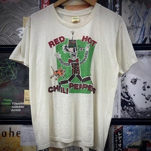 RED HOT CHILI PEPPERS / USED T-SHIRT (古着 VINTAGE ヴィンテージ バンドTシャツ)