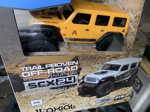 Axial SCX24 2019 Jeep Wrangler ジープ ラングラー アンリミテッド JLU CRC RC Crawler 4WD Truck RTR　送料込み