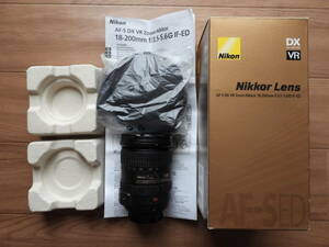 NIKON D90 + AF-S DX VR 18-200mm セット 元箱付 ジャンク