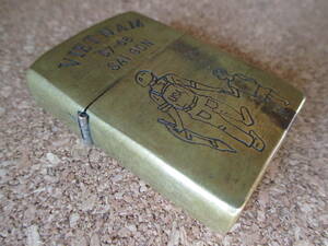 ZIPPO 『VIET NAM 67-68 SAI GON サイゴン ベトナム戦争 兵士と少年』1967年製造 ランボー プラトーン オイルライター ジッポー 廃版激レア