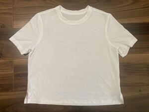 ルルレモン lululemon Ultralight Waist-Length T-Shirt 白 サイズ2？ 超美品☆ ※説明ご参照 Tシャツ ショートスリーブ 