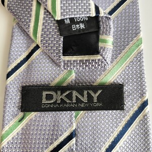 DKNY (ダナキャランニューヨーク)ラベンダー緑紺ストライプネクタイ