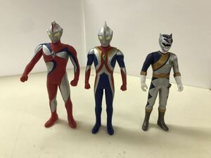 ウルトラマンコスモス　ガオレンジャーシルバー　特大フィギュア3体セット　てれびくん　テレビマガジン　ソフビ　高さ約30cm [送料無料]