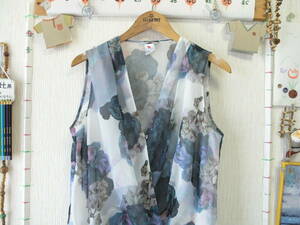 ♪服4520♪ レディース　ノースリーブ 花植物柄 H&M エイチ＆エム サイズUS12(CN 170/96A) Used ～iiitomo～