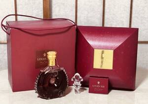 【古酒・未開栓】 REMY MARTIN レミーマルタン LOUYS XIII COGNAC ルイ13世 700ml 40％ 専用箱・外箱付き 替栓 金キャップ