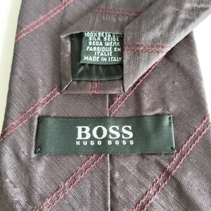 HUGO BOSS (ヒューゴボス)ボルドー赤線ストライプネクタイ