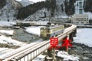 鉄道写真、35ミリネガデータ、149871720003、キハ52-125、JR大糸線、小滝〜根知、2007.01.01、（3044×2018）