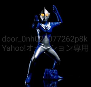 ULTRAMAN COSMOS FIGURE 円谷プロ ウルトラマン コスモス 発光 フィギュア