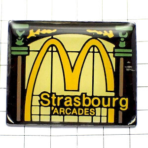 ピンバッジ・マクドナルドＭ玄関 MC-DONALDS STRASBOURG ALSACE FRANCE◆フランス限定ピンズ◆レアなヴィンテージものピンバッチ