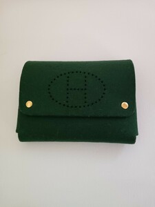 HERMES☆。゜トランプケース。☆゜フェルト。green。用途色々ポーチ。エルメス