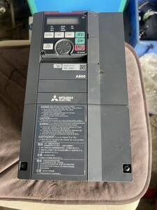 MITSUBISHI三菱インバータFR-A820-2.2K-1-26