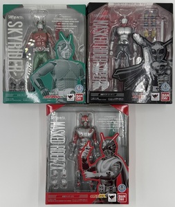 バンダイ　S.H.フィギュアーツ/ S.H.Figuarts: 仮面ライダー スカイライダー & スーパー1 & ZX　3種セット　SKYRIDER & SUPER1 & ZX　中古