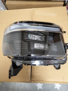 美品 ホンダ 新型 JF5 JF6 右ヘッドライト STANLEY W6712 NBOX CUSTOM