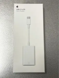 アップル純正品　USB-C to SD カードリーダー