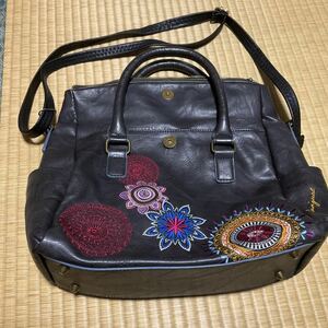 新品 未使用 Desigual デジグアル　２Ｗayバッグ イタリア購入 チャコールグレー ショルダー可 30ⅹ24~30ⅹ10 ㎝