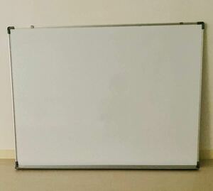壁掛けホワイトボード（無地）（W1200×H900）　引き取りにいらして下さる方限定でお願い致します！