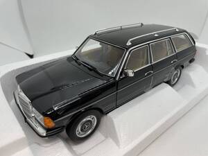 ノレブ 1/18 メルセデスベンツ Mercedes-Benz 200T 1982 Black 183735 J02-01-009