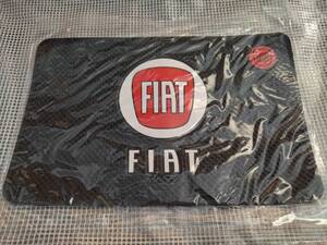 【ゆうパケット送料込】FIAT(フィアット) ダッシュボード 滑り止めマット　