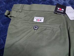 VAN JAC　店舗限定　VANロゴ尾錠付きノータックアイビーモデルパンツ　カーキ　　　LL　　新品未使用　アイビー　　トラディショナル