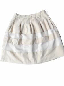 C 美品 ef-de エフデ スカート 台形スカート サイズ9号 白 ホワイト