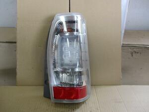 タントエグゼ カスタム L455S 右テールランプ LED 81550-B2460