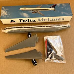 ■FLIGHT MINIATURES 1/200 デルタ航空 B767-300 スナップフィットモデル【中古品】■Delta Air Lins