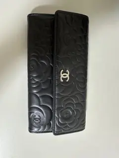 CHANEL 二つ折り財布 黒 レザー