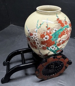 微美品 九谷焼 明陶造 荷車付き 壺 花瓶 梅花図 金彩色絵 紅白梅 花器/花入/生花/茶道具/華道具/時代物