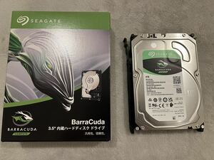 [電源投入20回未満 通電時間4000時間台]Seagate 3.5インチ 8TB 内蔵ハードディスク HDD 6Gb/s 256MB 5400rpm ST8000DM004 