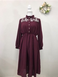 2306　【　OLIVE des OLIVE　】新品本体価格￥5,900　プチハイレース切替ワンピース　　サイズ：Ｍ　　色：ワインレッド