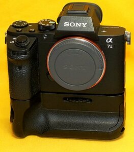 ★一発即決★ソニー「α7 II」本体★おまけグリップ付★レンズは別売になりました★手ぶれ補正内蔵★最新ファームウェアに更新済★ILCE-7M2