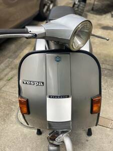 ★★ ベスパ VESPA 銀 フェンダーレス PX200★★