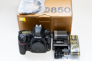 【程度極上】Nikon D850+縦グリップバッテリーパックMB-D18